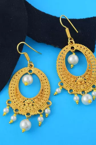 Gold color fashion earrings