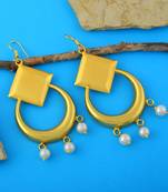 Gold color fashion earrings