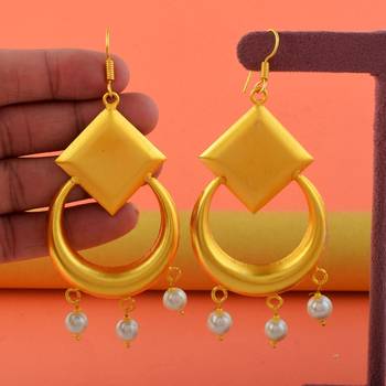 Gold color fashion earrings 2