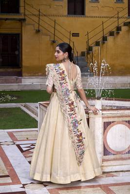 Raspberry Radiance Sequined & Thread Embroidered Chaniya Choli with Lace Detailing 4
