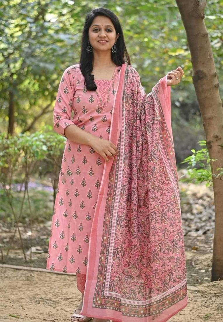 Pink Floral Print Kurti Pant Set