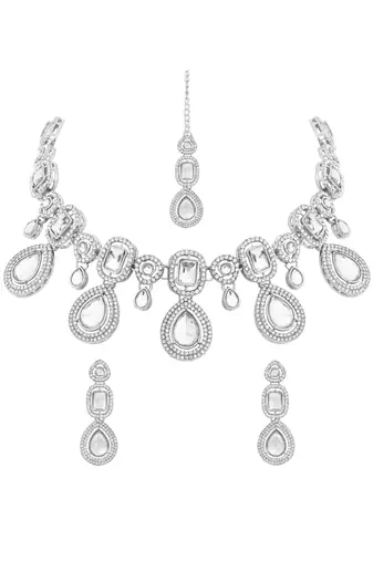 Traditional kundan & stone choker necklace jewellery with earrings & maang tikka set for women/girls (silver)