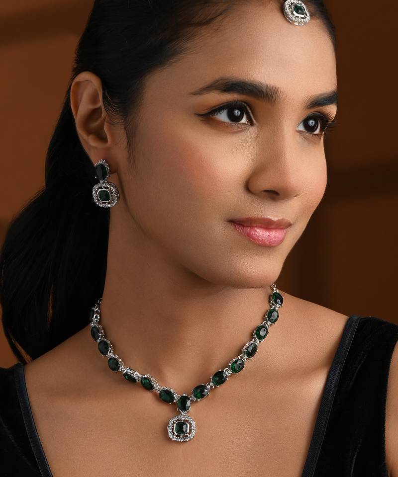 Silver plated traditional stone design necklace set with earrings & maang tika for women (ij399zg)
