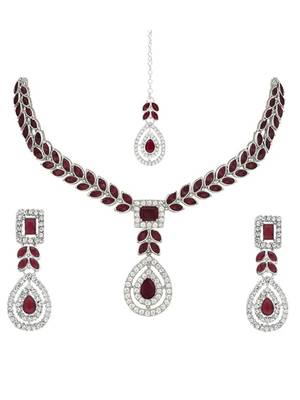 Silver plated elegant leaf motif necklace set with earrings & maang tika for women (ij402zwi) 2