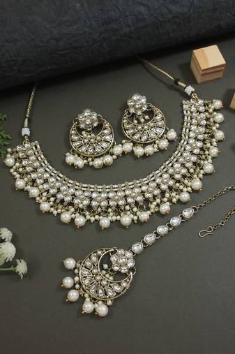 Gold plated traditional floral kundan pearl choker necklace jewelry earrings & maang tikka set for women (white)