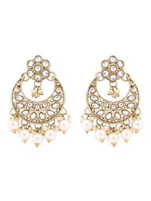 Gold plated traditional floral kundan pearl choker necklace jewelry earrings & maang tikka set for women (white) 4