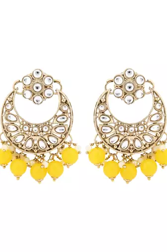 Gold plated traditional floral kundan pearl choker necklace jewelry earrings & maang tikka set for women (yellow)