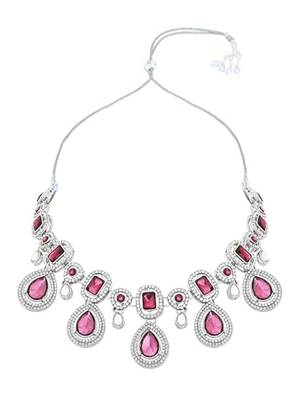 Silver traditional kundan & stone choker necklace jewellery with earrings & maang tikka set for women 3