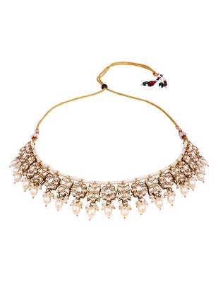 Gold plated traditional kundan pearl choker necklace with earrings & maang tikka for women (k7308w) 3
