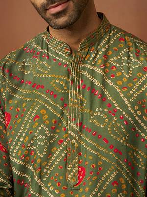 Men green pure muslin bandhani print kurta - traditional digital print festive wear 3