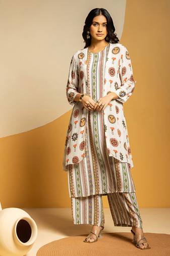 Off white floral printed crepe kurta set