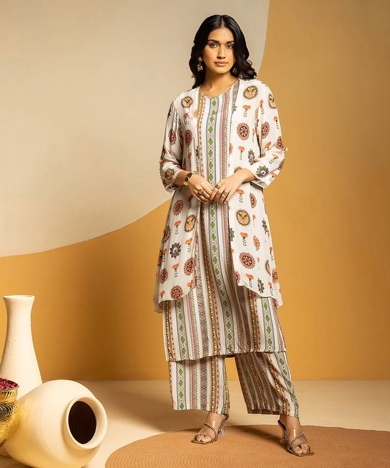 Off white floral printed crepe kurta set
