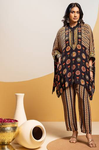 Black floral printed crepe kurta set