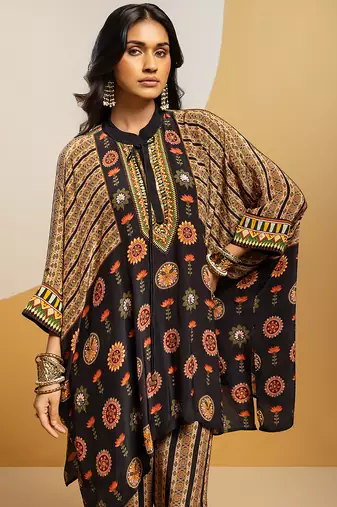 Black floral printed crepe kurta set