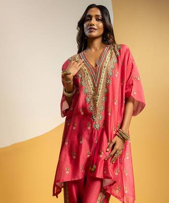 Pink embroidered chanderi kurta set 4