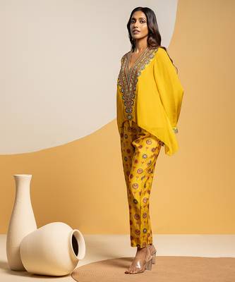 Yellow embroidered chanderi kurta set 2