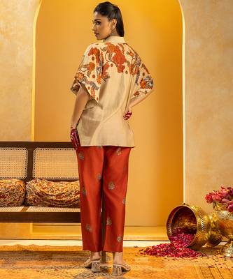 Beige floral printed chanderi co ord set 4