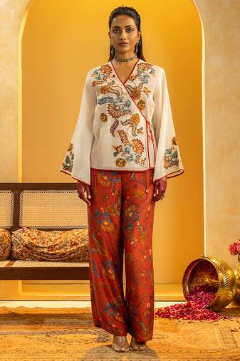 Off white floral printed silk kurta set