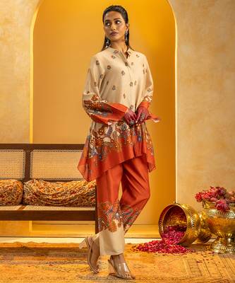 Beige floral printed chanderi kurta set 2