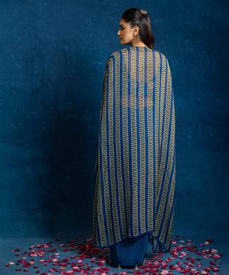Blue floral printed crepe Co Ord Set with Cape 5