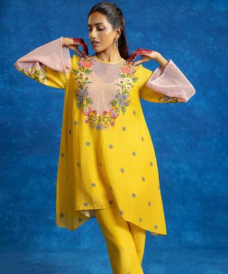 Yellow embroidered cotton kurta set 4