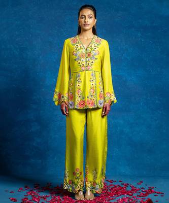 Yellow embroidered silk kurta set 1