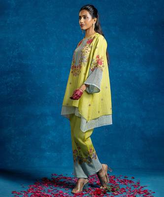 Yellow embroidered silk kurta set 2