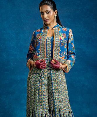 Blue floral printed crepe jumpsuit with Jacket 4