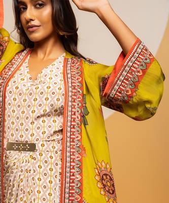Multicolor floral printed satin Dress With Cape 3