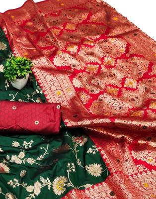 dark green art silk blend zari woven saree with blouse 3