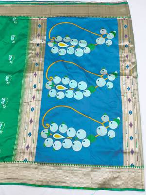 green zari woven art silk blend saree with blouse 4