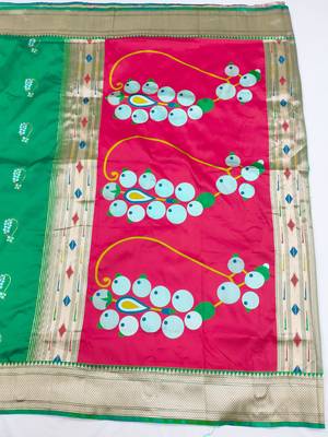 green zari woven art silk blend saree with blouse 4