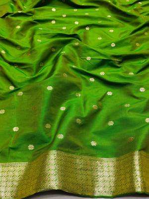 parrot green art silk zari woven saree with blouse 3