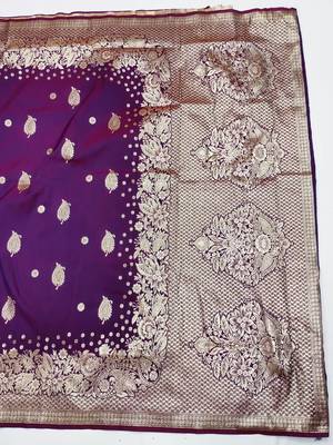 wine art silk zari woven saree with blouse 4