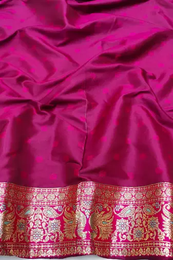 green zari woven art silk blend bridal style premium saree with blouse