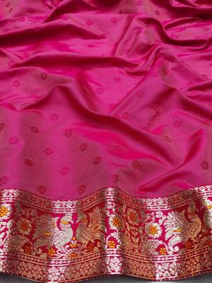 gold zari woven art silk blend bridal style premium saree with blouse 2