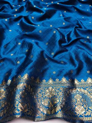 light beige zari woven kanjivaram silk blend saree with blouse 3