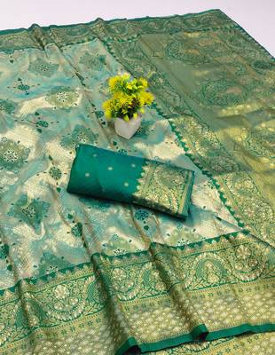 light silvery green zari woven kanjivaram silk blend saree with blouse 2