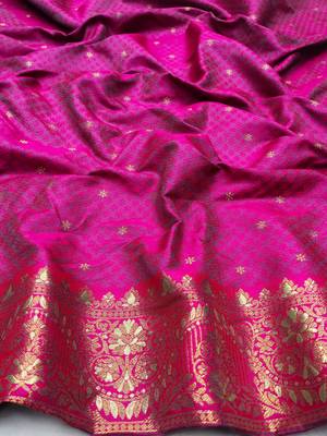 light mint green zari woven kanjivaram silk blend saree with blouse 3