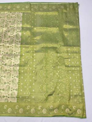light silvery green zari woven kanjivaram silk blend saree with blouse 3