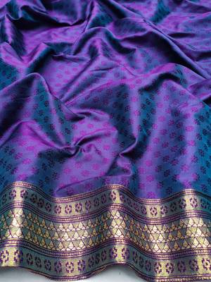 light mint green zari woven kanjivaram silk blend saree with blouse 2
