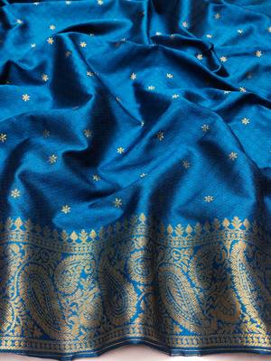 light beige zari woven kanjivaram silk blend saree with blouse 2