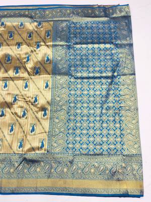 light beige zari woven kanjivaram silk blend saree with blouse 3