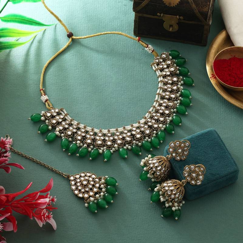 Green color kundan necklace set