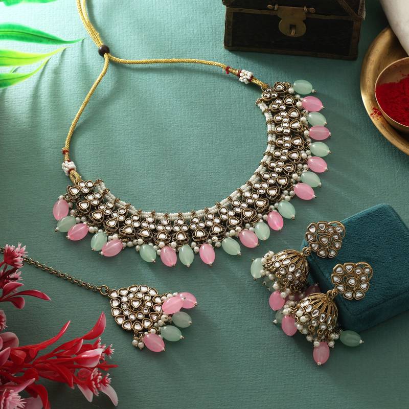 Pink & pista green color kundan necklace set
