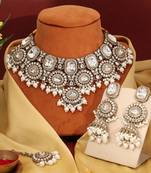 White color kundan necklace set