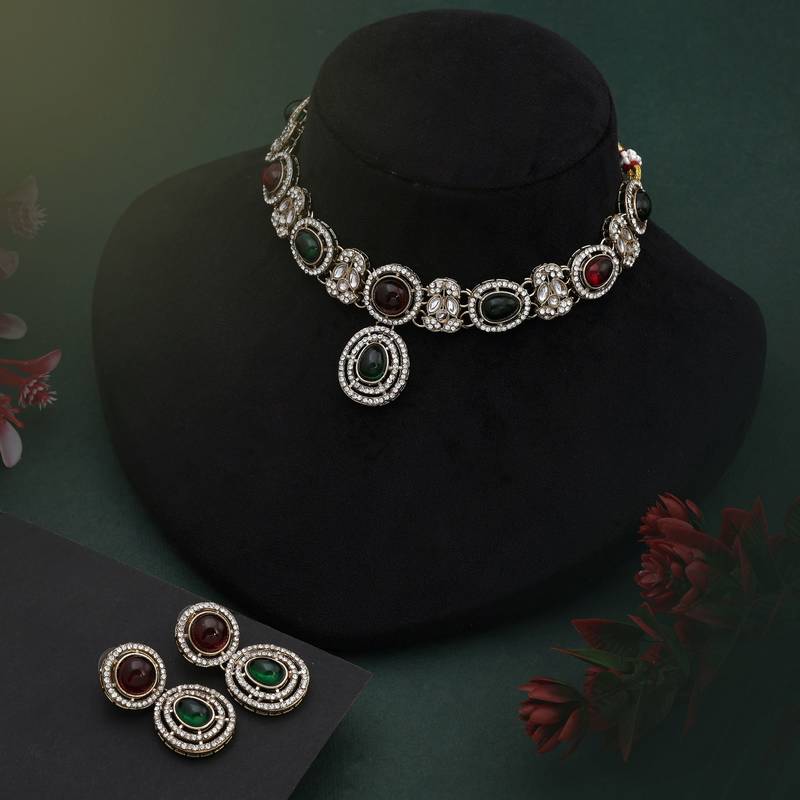 Maroon & green color kundan necklace set