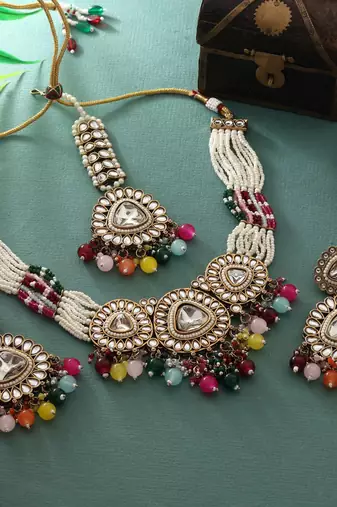 Multi color kundan necklace set