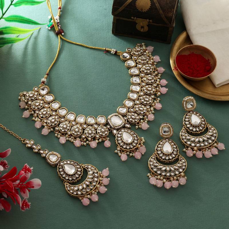 Pink color kundan necklace set