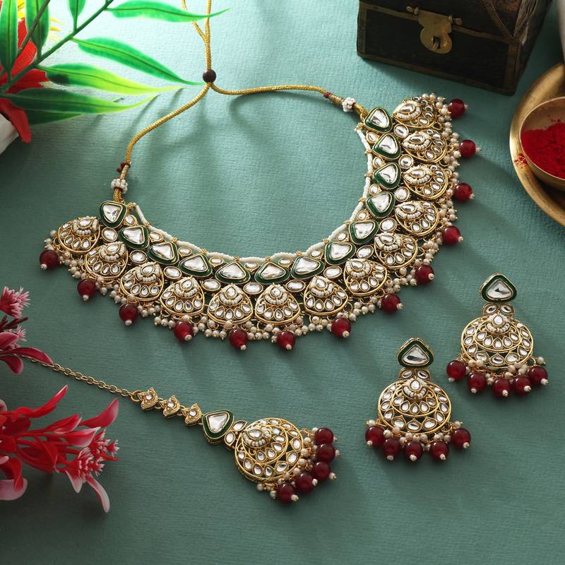Maroon color kundan necklace set